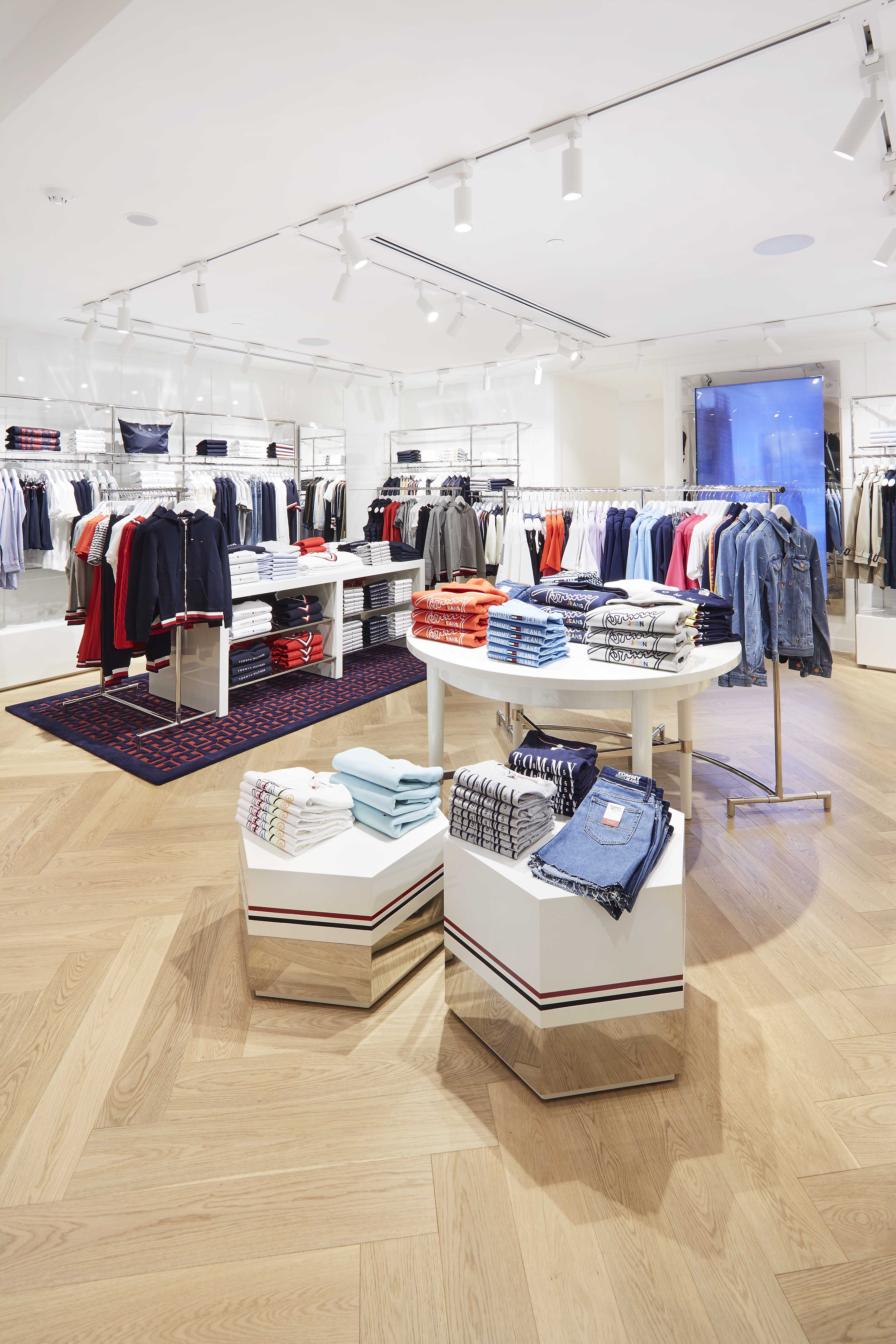 Commercial architectural photography of Tommy Hilfiger Emporium